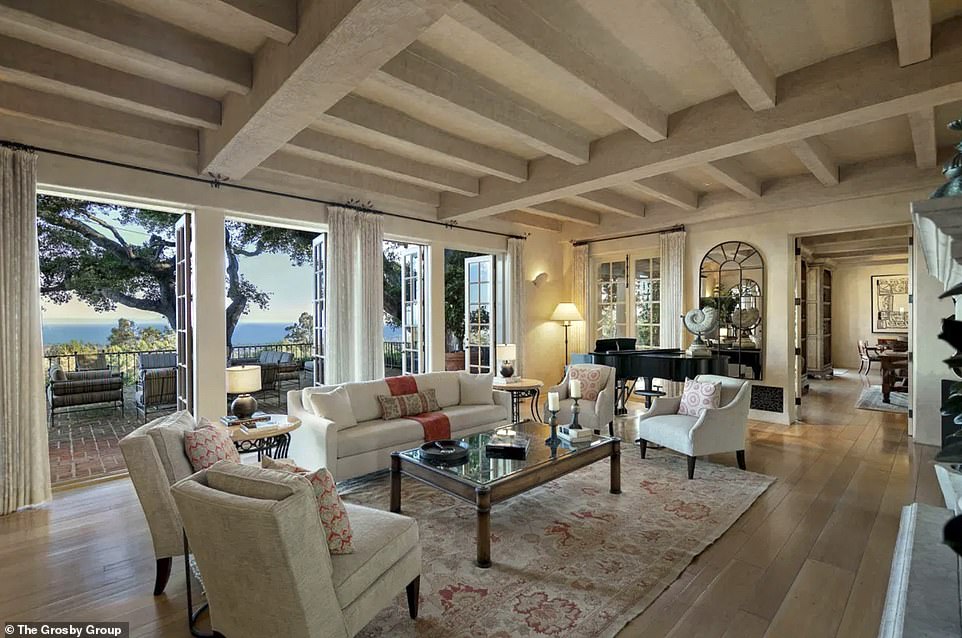 Biệt thự cổ 330 tỷ của Katy Perry và Orlando Bloom, hoành tráng như một trang viên, nội thất cực kỳ đẳng cấp-6