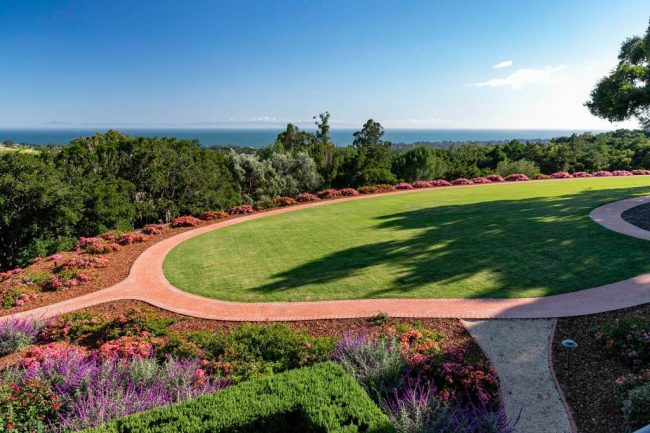 Biệt thự cổ 330 tỷ của Katy Perry và Orlando Bloom, hoành tráng như một trang viên, nội thất cực kỳ đẳng cấp-3