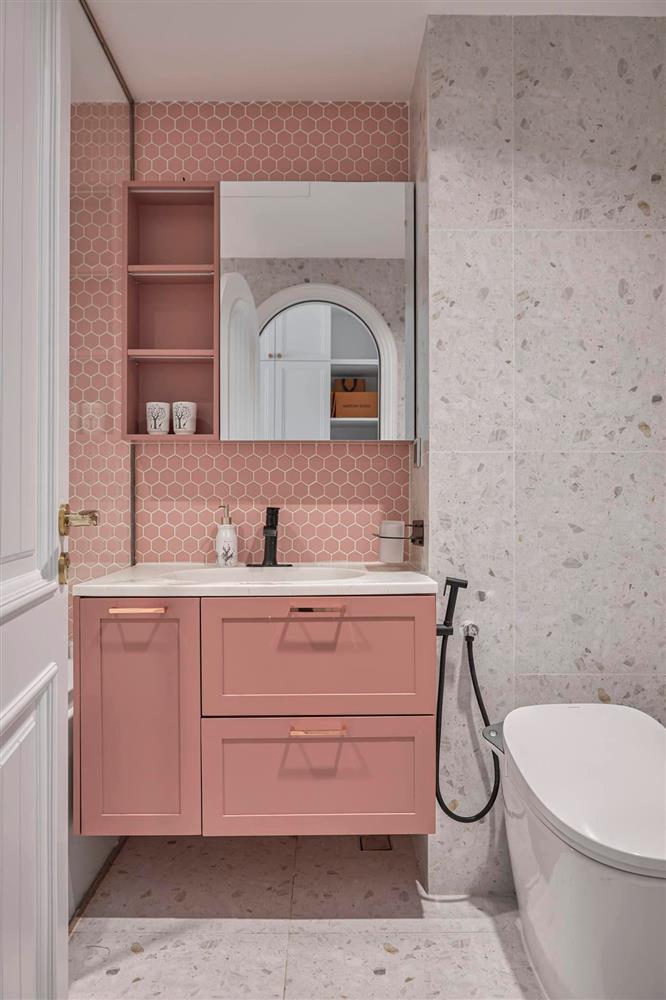 Căn hộ tông hồng ánh kim lạ mắt, riêng tiền làm nội thất đã hơn 2 tỷ đồng-6