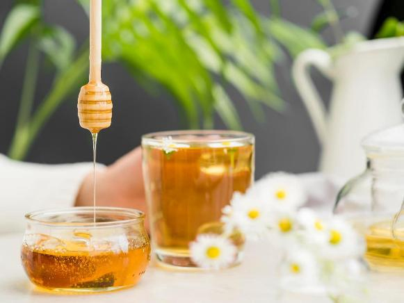 Sử dụng mật ong dưỡng da bạn đã dùng đúng cách?-1