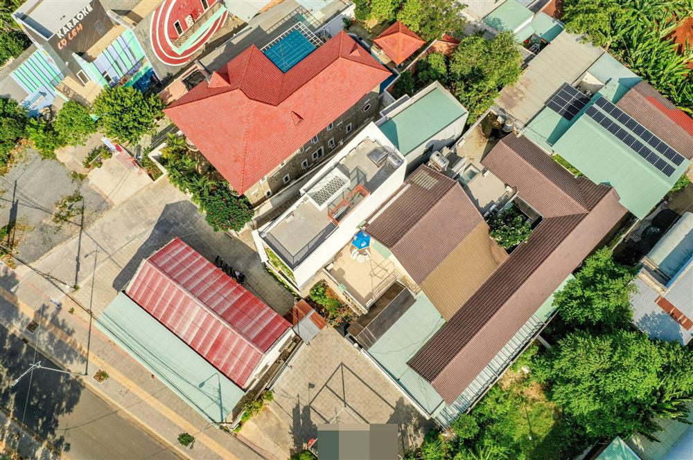 Tổ ấm của gia đình 3 thế hệ với không gian xanh và mảng tường gạch nung hoài cổ-6