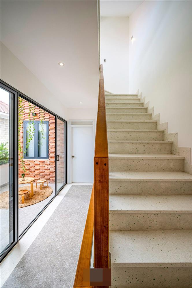 Tổ ấm của gia đình 3 thế hệ với không gian xanh và mảng tường gạch nung hoài cổ-27