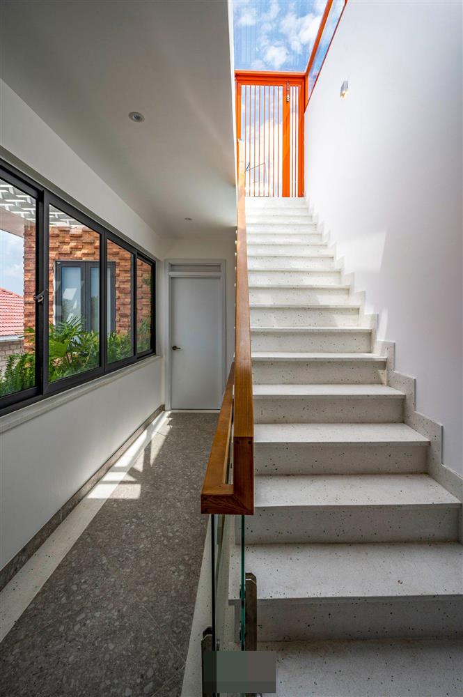 Tổ ấm của gia đình 3 thế hệ với không gian xanh và mảng tường gạch nung hoài cổ-28