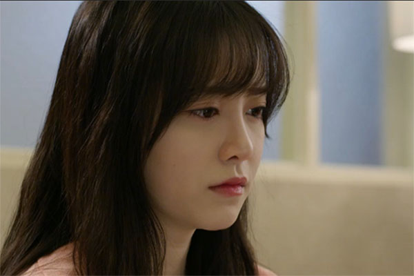 Chồng cáo già” ngoại tình nhưng vẫn giỏi đóng kịch, cô vợ giăng bẫy rút 1 thứ từ trong chăn ra khiến anh ta đi tong cả sự nghiệp-3