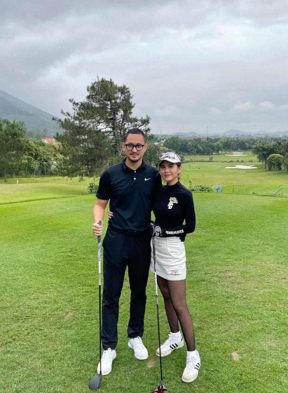 MC đi nhầm sân golf được chồng như ý - Thu Hoài khoe không gian nhà mới: View đường đua F1, lại là căn đắt nhất-1