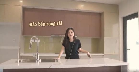 MC đi nhầm sân golf được chồng như ý - Thu Hoài khoe không gian nhà mới: View đường đua F1, lại là căn đắt nhất-5