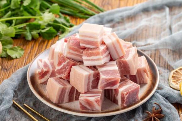 Mẹo nhỏ từ người bán hàng, thịt lợn mua về không cho trực tiếp vào tủ lạnh, thêm bước nữa thịt không bị hư hỏng sau nửa năm-2