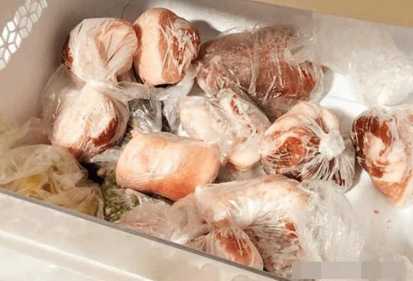 Mẹo nhỏ từ người bán hàng, thịt lợn mua về không cho trực tiếp vào tủ lạnh, thêm bước nữa thịt không bị hư hỏng sau nửa năm-7