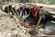 Động đất ở Afghanistan khiến ít nhất 1.000 người tử vong, nhiều người mắc kẹt trong đống đổ nát