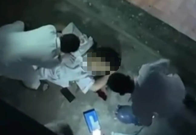 Một bác sĩ rơi từ tầng 12 bệnh viện Quân y 103 xuống đất tử vong-1