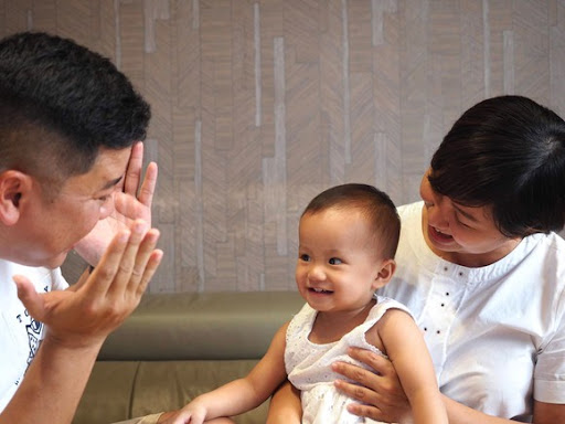 Không đẻ để chăm sóc con riêng của chồng được tốt, ngày nó lấy vợ tặng tôi món quà khiến tôi ngã quỵ-1