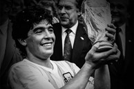 Vụ mưu sát huyền thoại bóng đá Diego Maradona