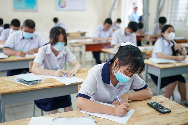 Thi vào lớp 10 tại TP.HCM: Gần 1 nửa thí sinh dưới điểm trung bình môn Toán-2