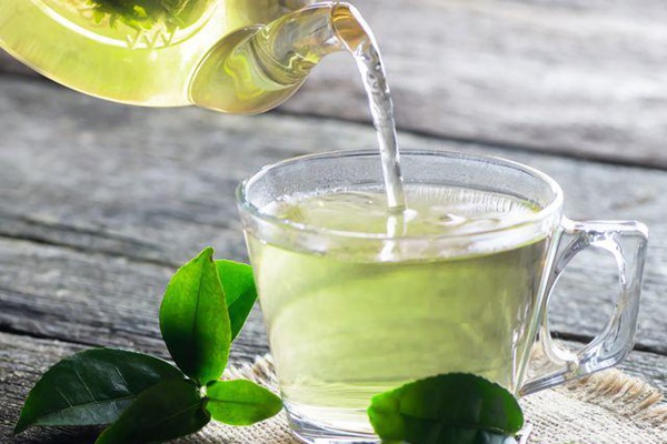 Mùa hè uống trà xanh cho thêm một thứ đảm bảo da trắng mịn, bụng phẳng lỳ-2