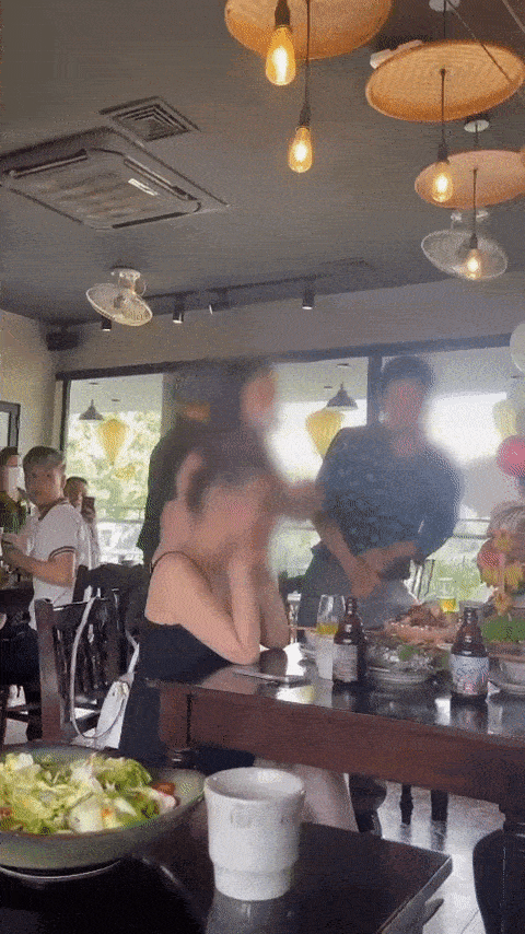 Xôn xao màn đối đáp cực căng của anh chồng khi bị vợ bắt gặp đi ăn nhậu với hội anh em áo hai dây-1