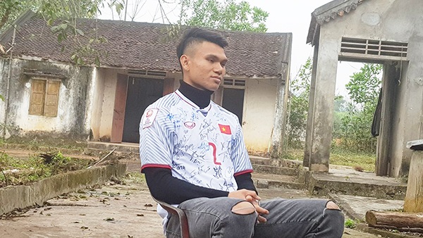 Không còn là cầu thủ nghèo nhất Việt Nam, Phạm Xuân Mạnh nỗ lực trả nợ và khoe tậu thêm nhà mới-3