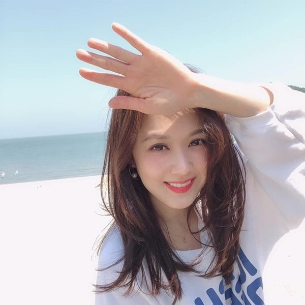 Jang Nara đưa ra yêu cầu với khách mời đám cưới giống Minh Hằng-2