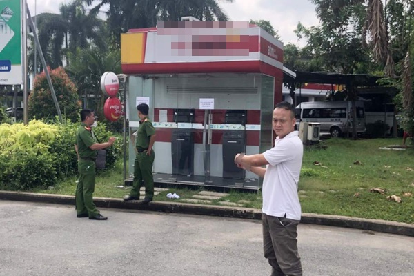 Long An: Nam thanh niên trộm gần 500 triệu đồng tại cây ATM bằng hình thức tinh vi-1