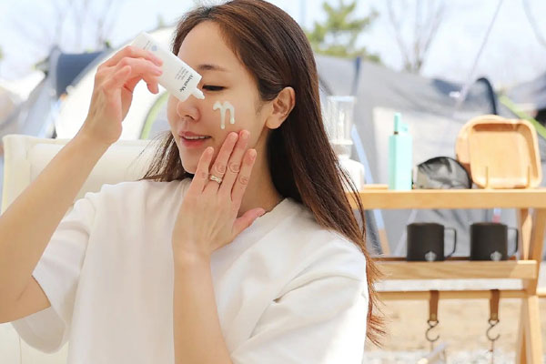 5 cách giúp tăng gấp đôi hiệu quả của kem chống nắng mà nhiều chị em thường bỏ qua-4