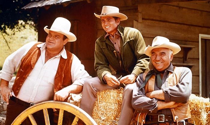 Nam diễn viên Ngôi nhà nhỏ trên thảo nguyên: 3 vợ, 9 con và đời đầy bi kịch-6