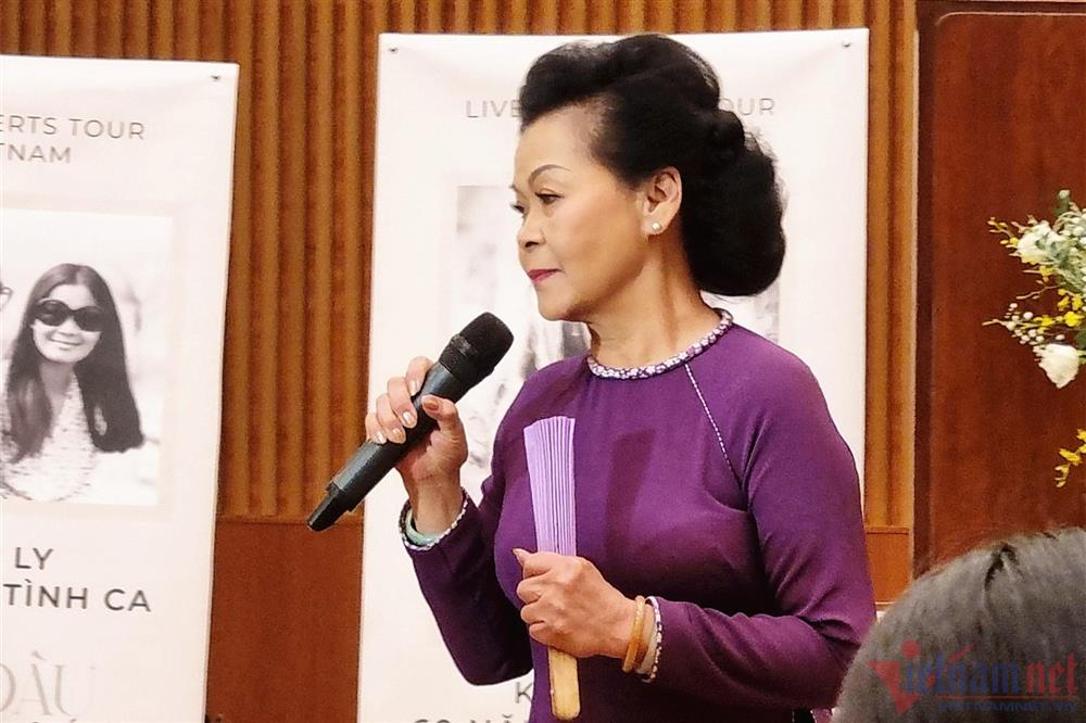 Danh ca Khánh Ly khóc giữa Đà Lạt-3