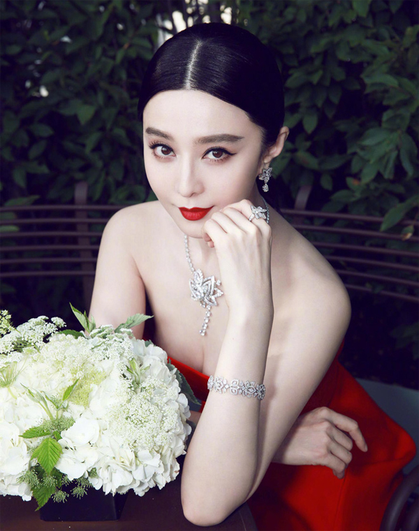 3 kiểu làm trắng da đang cực thịnh hành vào mùa hè nhưng lại khiến chị em mắc bệnh-1