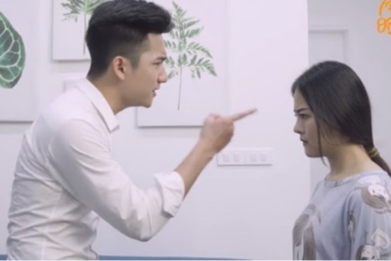 Vợ cặp bồ cả khi mang bầu, tôi uất hận từ bỏ nhưng mẹ tôi lại hành xử 'kỳ lạ' với con dâu