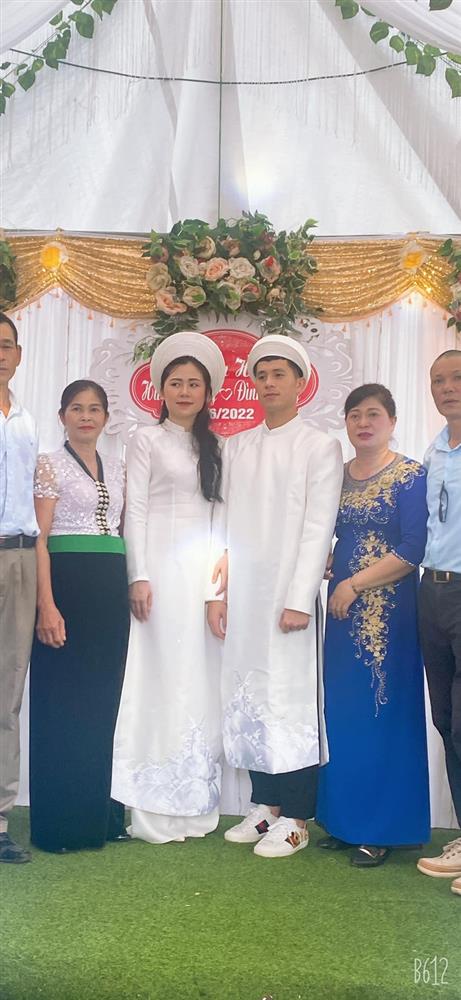 Chuyện tình chị ơi, anh yêu em của hội cầu thủ: Người yêu 8 năm không thị phi, người đã về ra mắt nhưng vẫn chưa chịu công khai-2