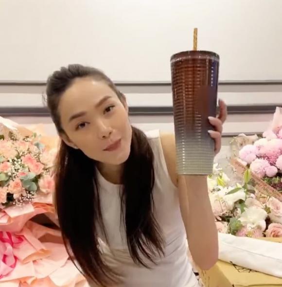 Chào đón tuổi 35, Minh Hằng đập hộp quà sinh nhật khủng, nhìn đã choáng vì độ xa xỉ-11