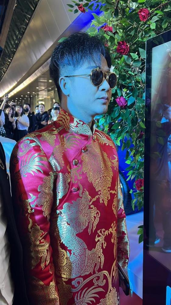 Thảm đỏ Chung kết Hoa hậu Hoàn vũ Việt Nam 2022: HHen Niê kín đáo vẫn đẹp tựa nữ thần, Lâm Khánh Chi phô bày vòng một nhức mắt-19