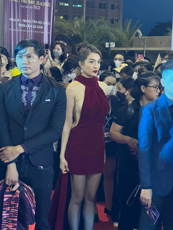 Thảm đỏ Chung kết Hoa hậu Hoàn vũ Việt Nam 2022: HHen Niê kín đáo vẫn đẹp tựa nữ thần, Lâm Khánh Chi phô bày vòng một nhức mắt-20