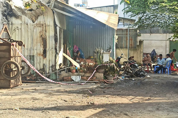 Hàng xóm kể lại giây phút ngôi nhà bị cháy làm 2 chị em tử vong ở TPHCM-1