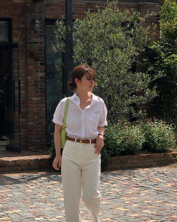 10 set đồ trắng đơn giản mà tuyệt xinh từ các quý cô, đã vậy còn hack dáng cực đỉnh-5