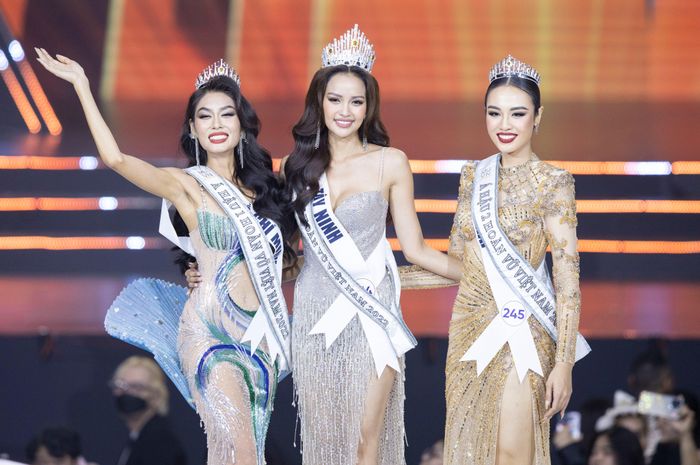 Phần thi ứng xử đưa Ngọc Châu lên ngôi Hoa hậu Hoàn vũ Việt Nam-2