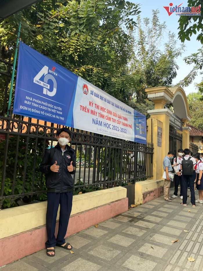 Nam sinh giành thủ khoa thi lớp 10 TP.HCM với 29 điểm-2