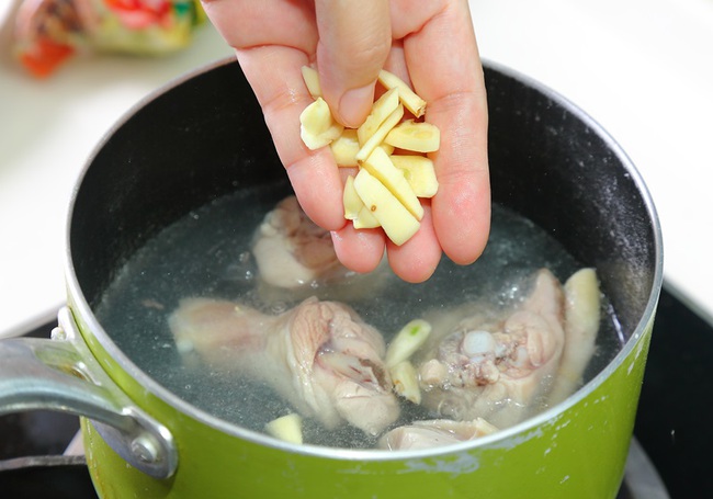 Mùa hè rất lý tưởng để ăn ngao, nhưng nấu với thứ gì hợp vị nhất?-2