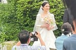 'Cô dâu tháng 6' Jang Nara xinh đẹp rạng rỡ trong hôn lễ với chồng trẻ kém 6 tuổi
