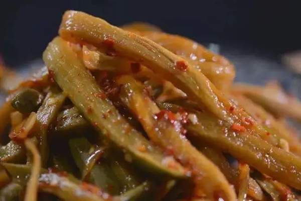 3 thực phẩm ăn quá nhiều sẽ làm cho xương giòn, uống nhiều sữa cũng vô dụng-2