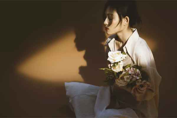 Sao lòng người dễ đổi thay?-1