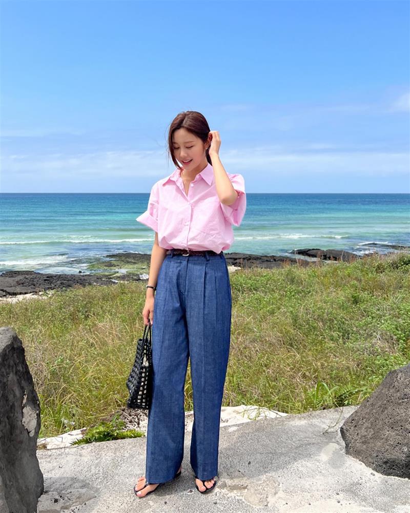 5 món thời trang công sở trẻ trung nhất, chị em không sắm là thiệt-2