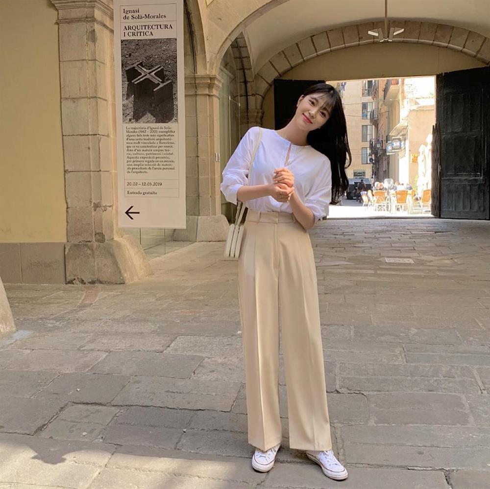 5 món thời trang công sở trẻ trung nhất, chị em không sắm là thiệt-7