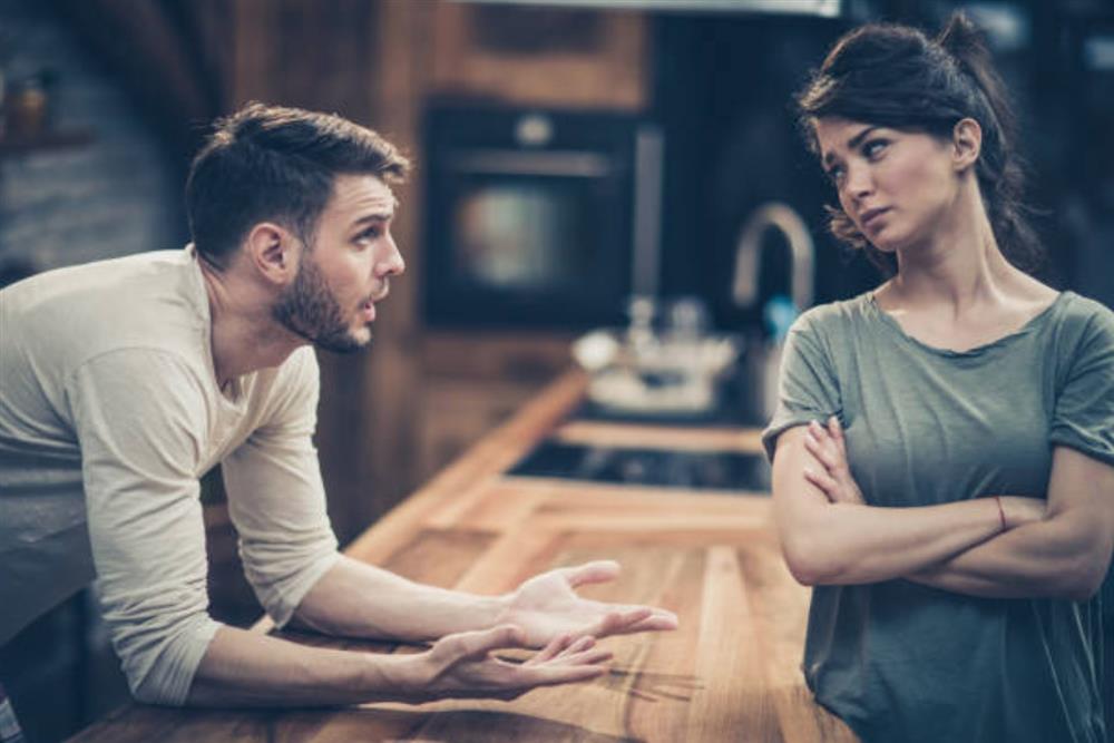 Dân mạng tranh cãi chuyện con gái đi lấy chồng còn lo toan cho nhà ngoại-1