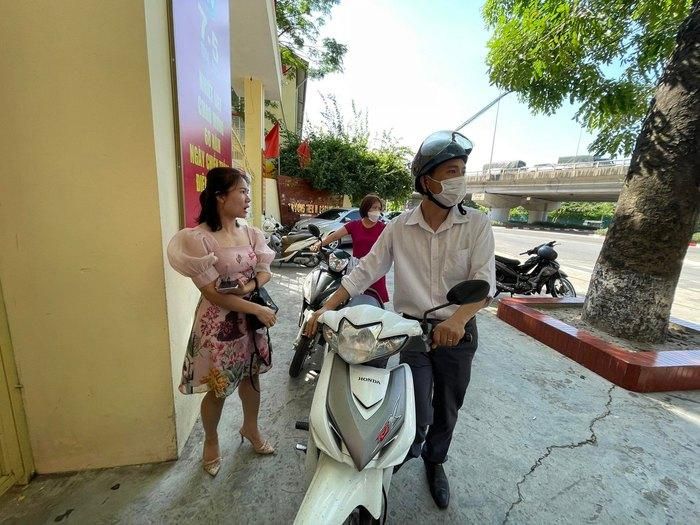 Vụ hàng trăm học sinh bị đẩy đi nơi khác để trường lên chuẩn quốc gia: Hiệu trưởng xin rút kinh nghiệm-2