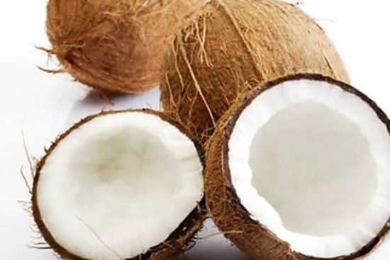 Cháu bé 17 tháng tuổi tử vong vì hóc cùi dừa