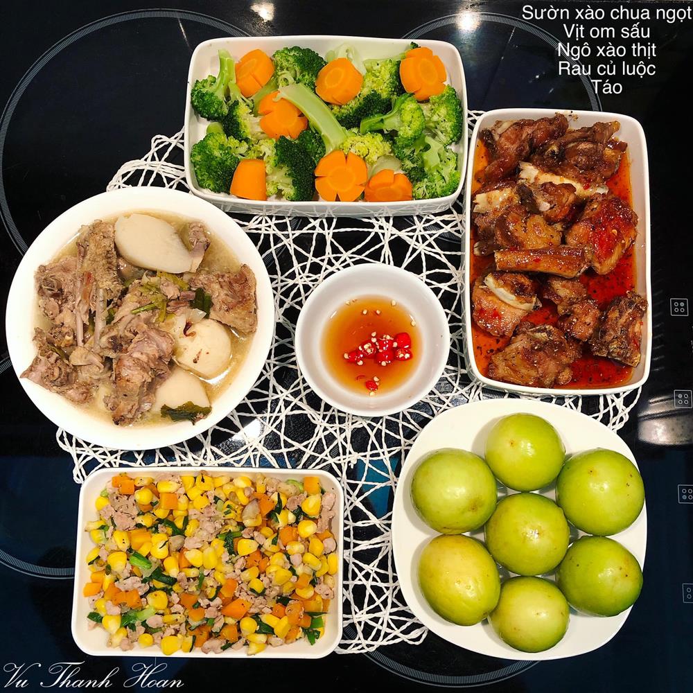 Những bữa cơm nhân ngày Gia đình Việt Nam bình dị mà đong đầy yêu thương-8
