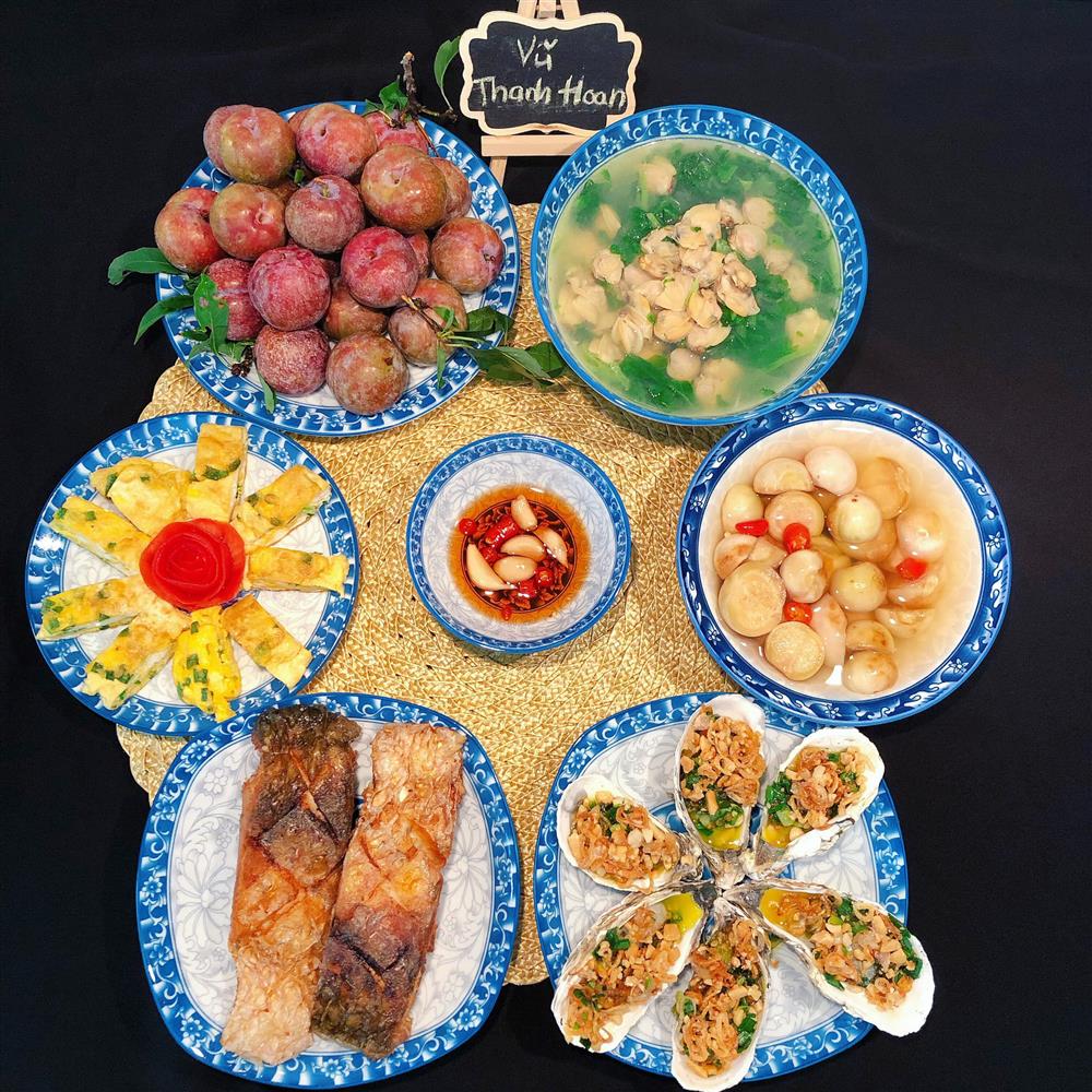 Những bữa cơm nhân ngày Gia đình Việt Nam bình dị mà đong đầy yêu thương-13