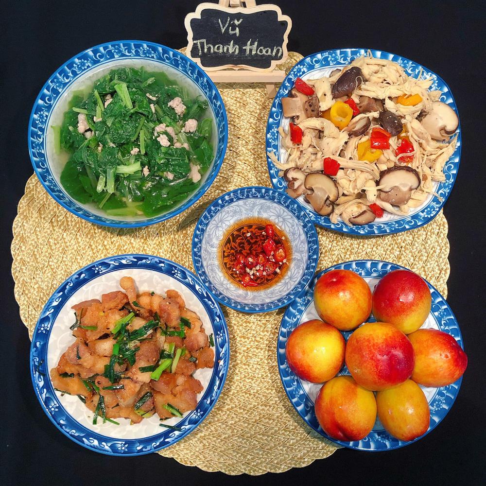 Những bữa cơm nhân ngày Gia đình Việt Nam bình dị mà đong đầy yêu thương-16