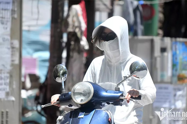 Biển Đông có thể đón bão trong hai ngày tới-3