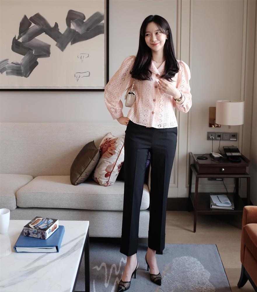 Mặc quần âu ống đứng không sợ già với 13 cách phối đồ hack tuổi-4