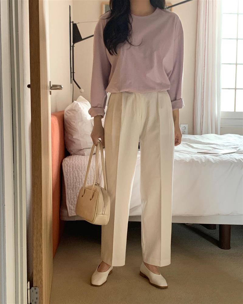 Mặc quần âu ống đứng không sợ già với 13 cách phối đồ hack tuổi-5